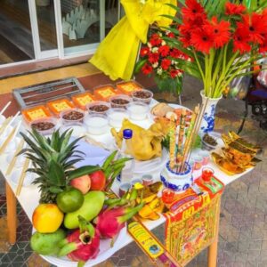 MÂM CÚNG TỔ NGHỀ