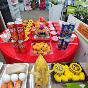 MÂM CÚNG TỔ NGHỀ