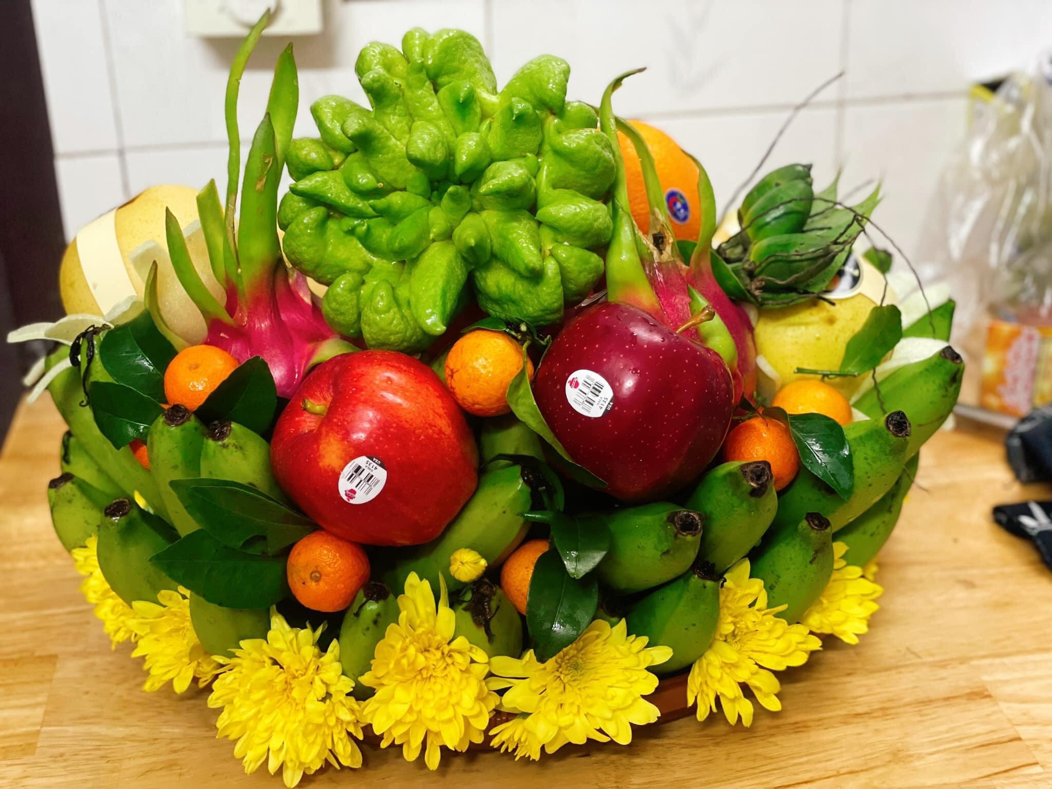 Cách bày mâm trái cây cúng tất niên đẹp, chuẩn phong thủy